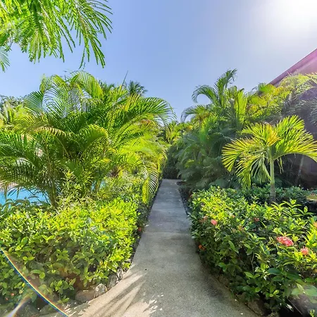 Green Villas Tamarindo Exterior photo